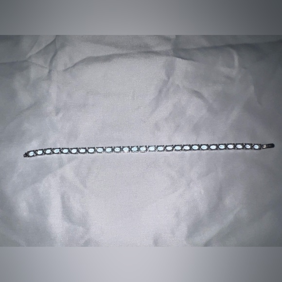 JTV 19.40 CTW Oval Blue Topaz Rhodium Over Sterling Silver Tennis Bracelet - Picture 2 of 5